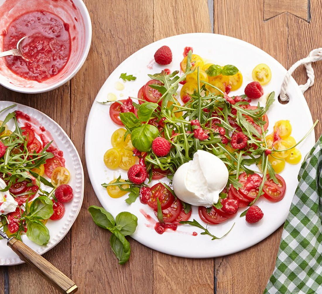 Burrata Trüffel Salat mit Himbeerdressing